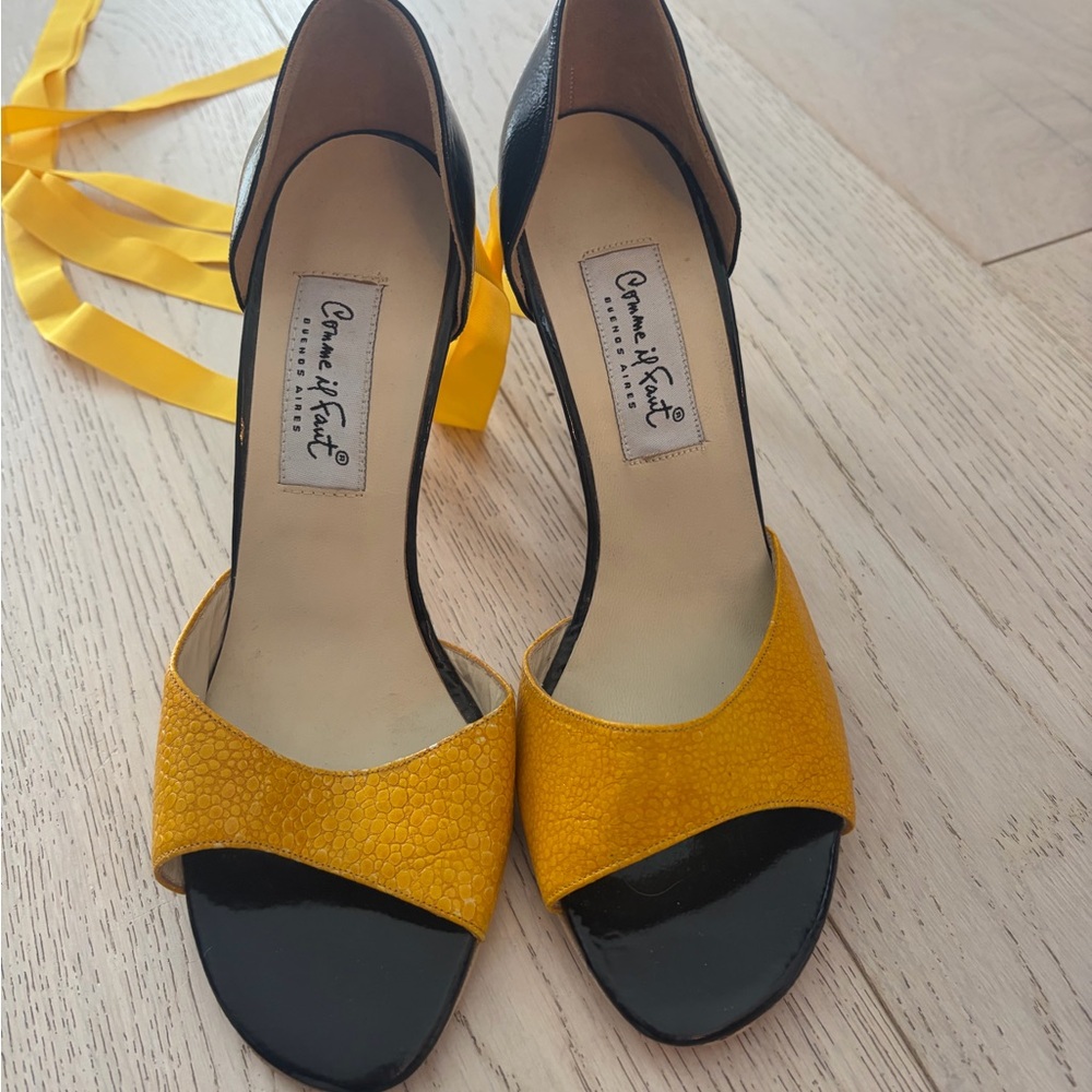 Comme il Faut - Yellow and Black Women's Tango Heels